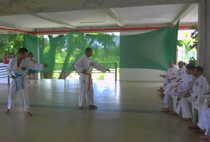 bahiana-apresentacao-atletas-karate-adaptado-cafis-31-03-2016-1-jpg