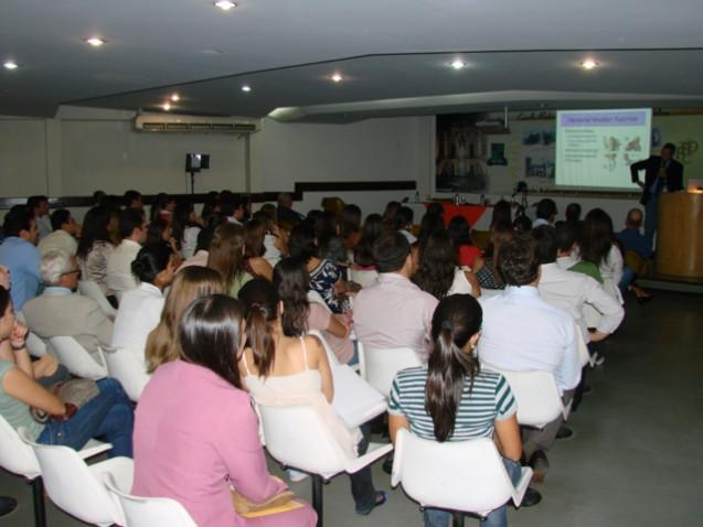 FOTOS_I_ENCONTRO_INTERNACIONAL_DE_UROLOGIA_PEDI%C3%81TRICA_DA_BAHIANA_(18)_640x480.JPG