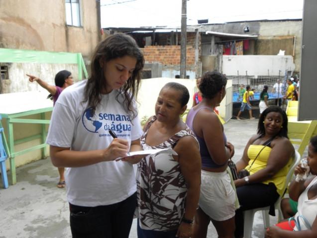 fotos_projeto_candeal_feira_saúde_rua_amazonia_260311_(40).jpg