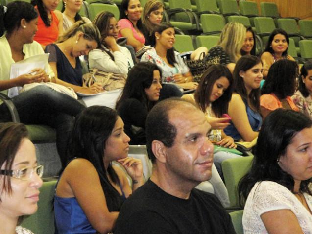 ENCONTRO_EX_ALUNOS_ENFERMAGEM_BAHIANA_2012_(17).jpg