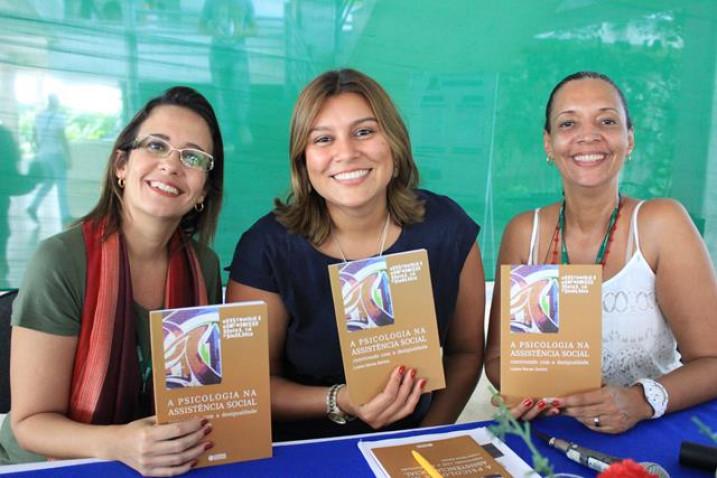 Livro-A-Psicologia-Assistencia-Social-BAHIANA-18-3-2015_(19)1.JPG