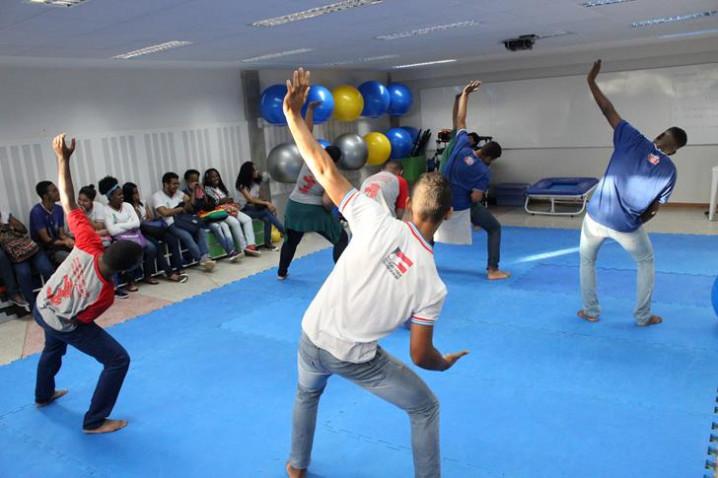 atividade-do-curso-de-educacao-fisica-com-prof-joao-franco-no-laboratorio-de-habilidades-20171114175639-jpg