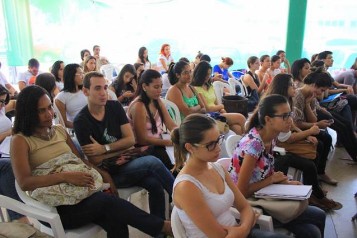 livro-a-psicologia-assistencia-social-bahiana-18-3-2015-2-jpg