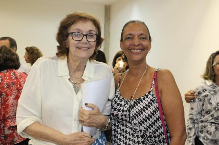 Homenagem-Professora-Rosa-Garcia-11-11-2015_(34).jpg