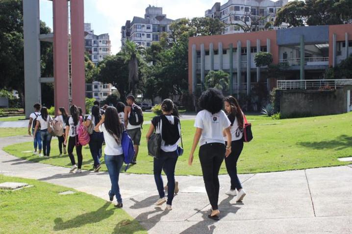 alunos-do-3o-ano-do-colegio-fortunaro-visitam-a-unidade-academica-cabula-20170831144211-jpg