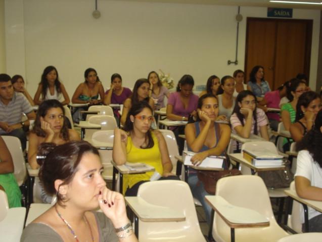 FOTOS_I_Jornada_sobre_as_dimensões_do_envelhecer_(5)_640x480.jpg