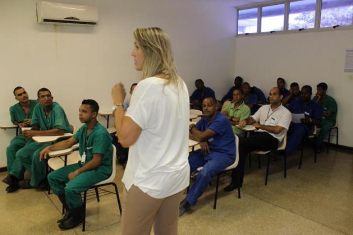 Palestra_Alcoolismo_Recursos_Humanos_Bahiana_18_02_2014_(3).JPG