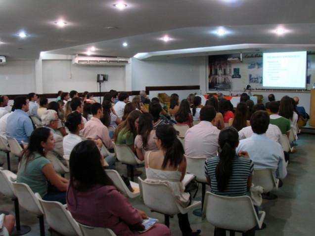 FOTOS_I_ENCONTRO_INTERNACIONAL_DE_UROLOGIA_PEDI%C3%81TRICA_DA_BAHIANA_(2)_640x480.JPG