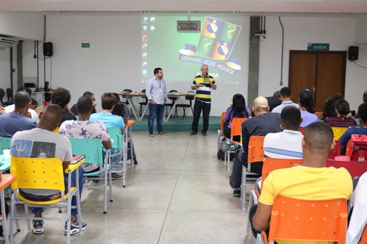 bahiana-lancamento-livro-educacaofisica-06-08-1923-20190813162426.JPG