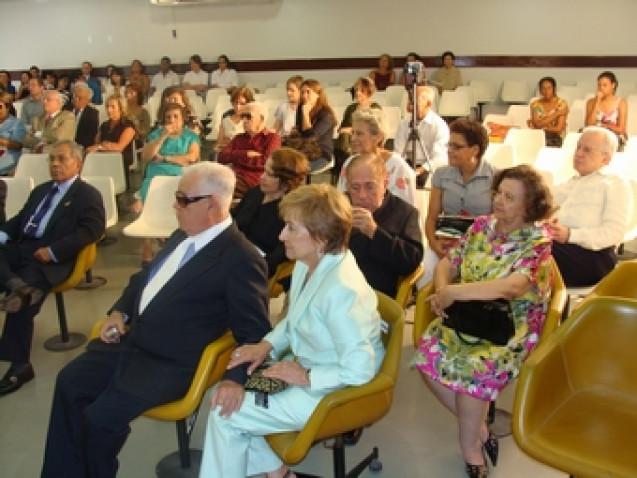 FOTOS_50_ANOS_DE_MEDICINA_031208_(128).jpg