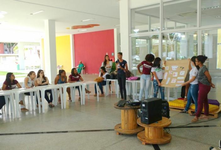 bahiana-aula-alimentacao-saudavel-enfermagem-2-20171130161924.jpg