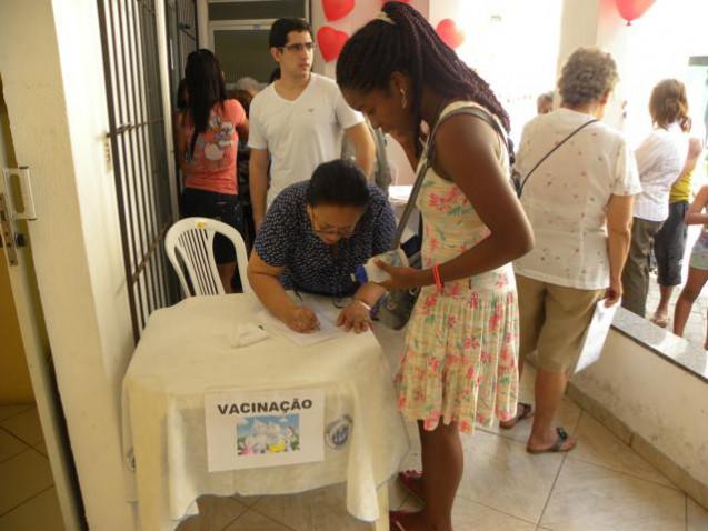 Feira_Paroquia_Brotas_BAHIANA_CAFIS_25_05_2013_(7).jpg