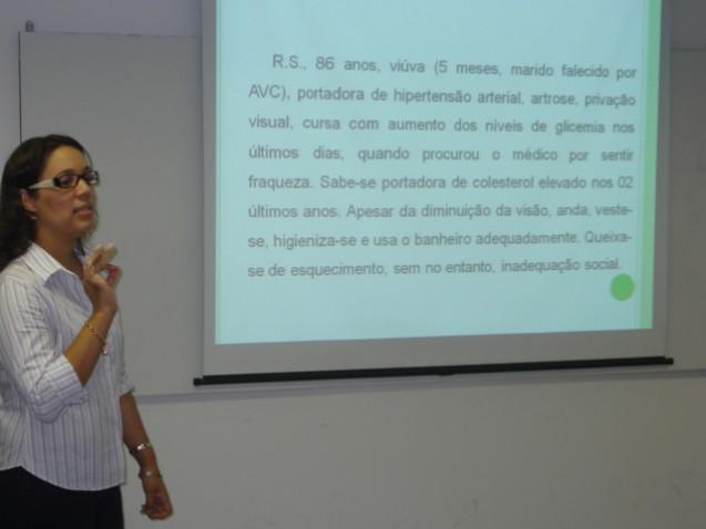 FOTOS_I_Jornada_sobre_as_dimensões_do_envelhecer_(17)_640x480.jpg