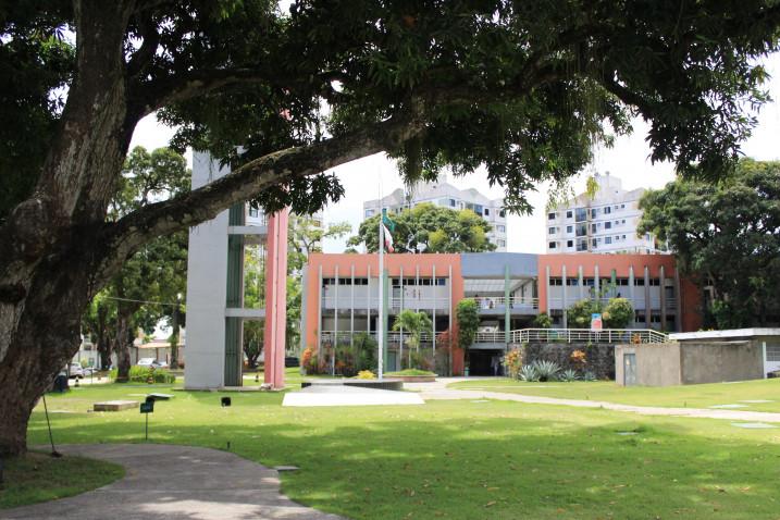 Escola Bahiana de Medicina e Saúde Pública