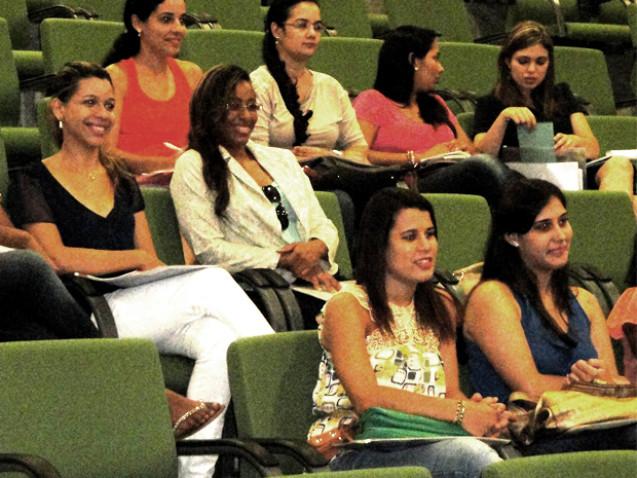 ENCONTRO_EX_ALUNOS_ENFERMAGEM_BAHIANA_2012_(10).jpg