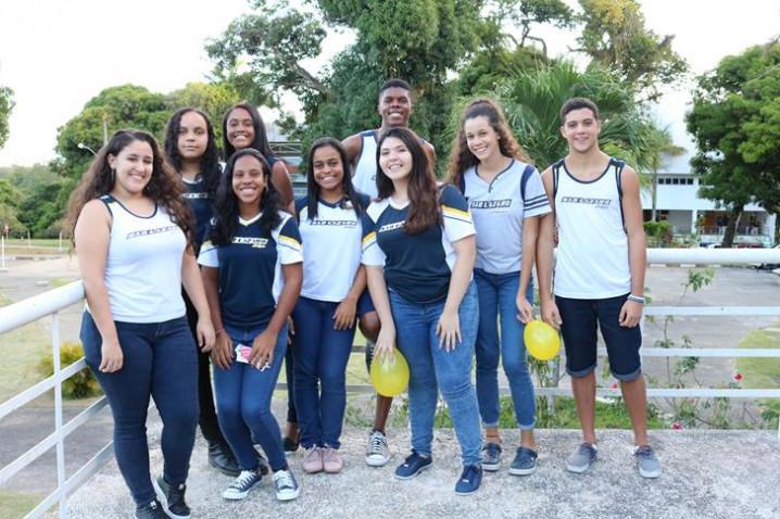 alunos-do-colegio-sao-lazaro-participam-do-bahiana-por-um-dia-20190430140800.JPG