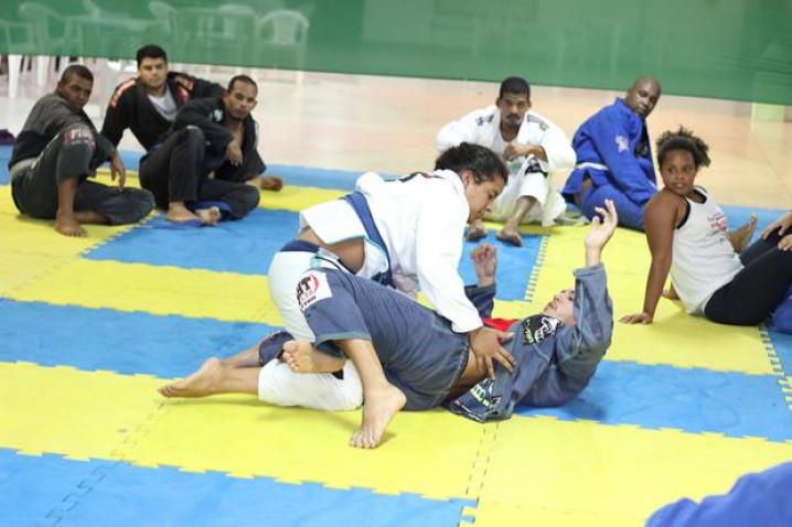 Bahiana-Oficina-JIU-JITSU-15-03-2016_(19).jpg