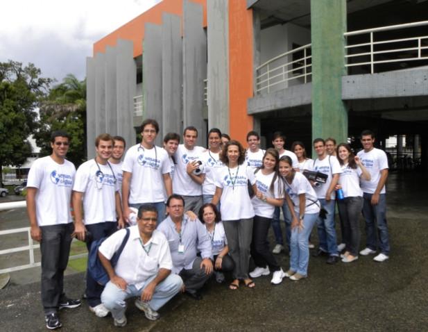 fotos_projeto_candeal_feira_saúde_rua_amazonia_260311_(1b).jpg