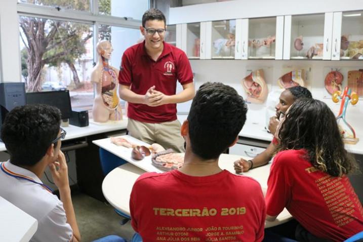 bahiana-atividade-do-curso-de-medicina-com-monitores-do-gcm-20191010110925.jpg