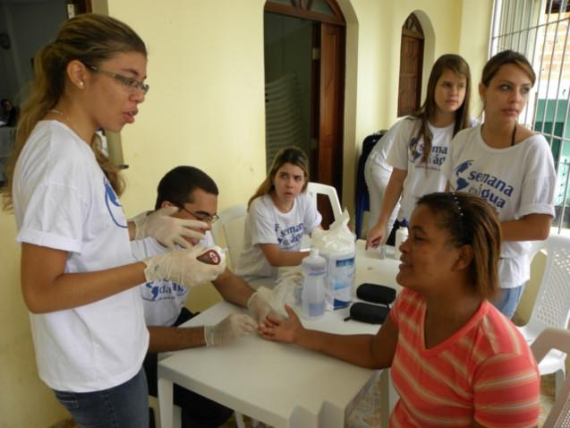 fotos-projeto-candeal-feira-saude-rua-amazonia-260311-47-jpg