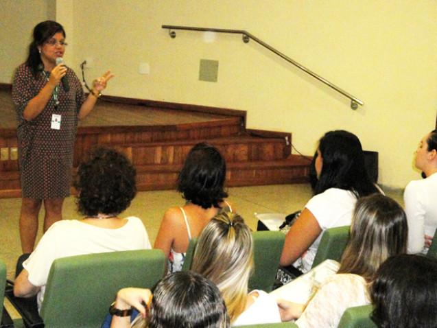 ENCONTRO_EX_ALUNOS_ENFERMAGEM_BAHIANA_2012_(11).jpg