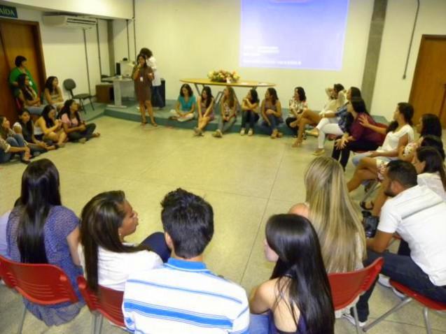 Fotos_Aula_Saudade_Enfermagem_2012.1_(82)_640x480.jpg