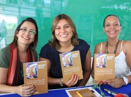 Pré-lançamento do livro "A Psicologia na Assistência Social"